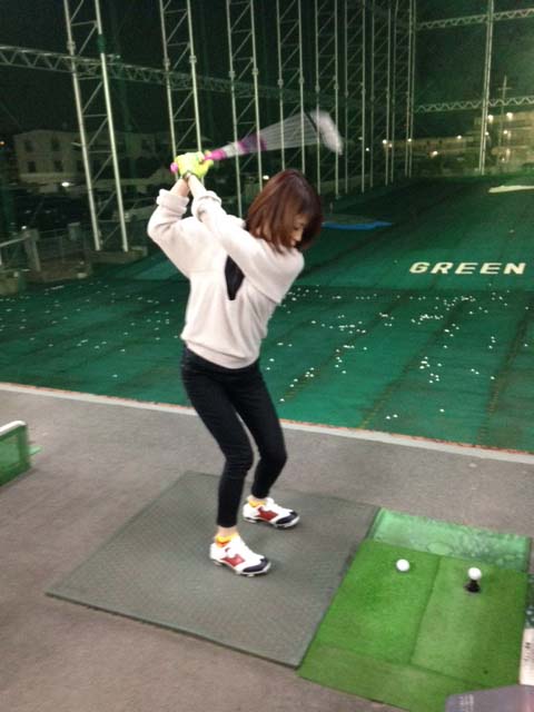 藤田社員ゴルフを始める。ゴルフ通じてマナーアップ！